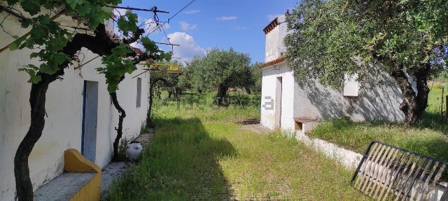 Herdade à venda na Estrada Sem Nome