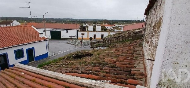 Moradia em banda à venda em Santa Eulália