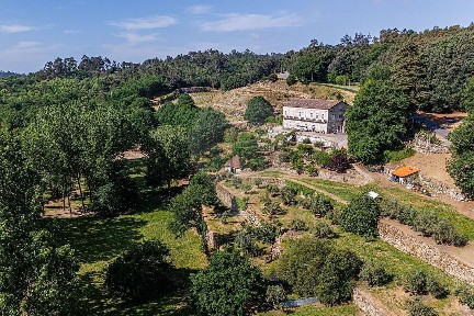 Quinta à venda em Parada de Gonta
