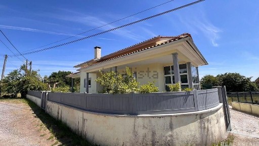 Moradia independente à venda em Abraveses
