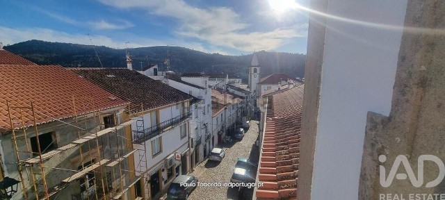 Moradia em banda à venda em Santa Maria da Devesa