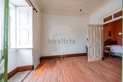 Moradia independente à venda em Santar