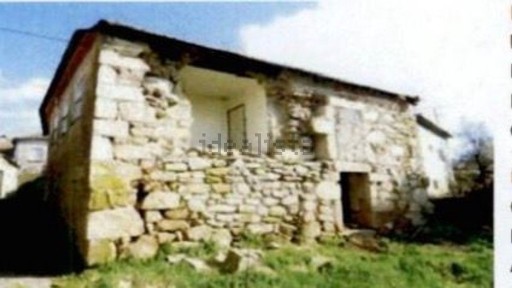 Campo de Besteiros, Rua D'Além do Rego