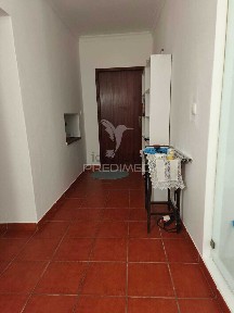 Moradia em banda à venda no Bairro de Santo António, Santa Eulália, 3