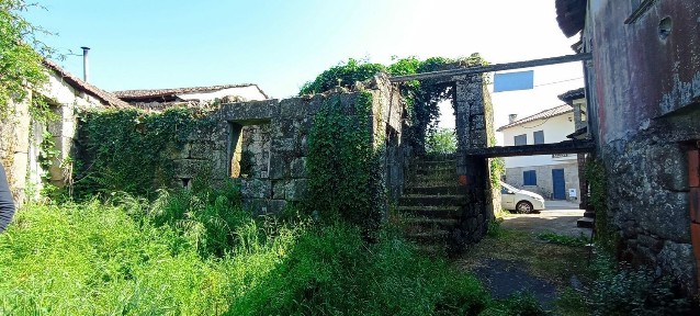 Moradia independente à venda em Boa Aldeia - Farminhão - Torredeita