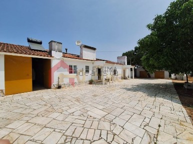 Quinta à venda em São Brás e São Lourenço