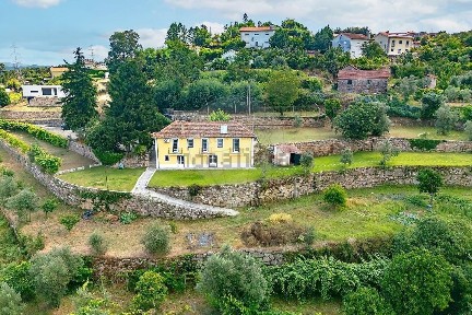 Moradia independente à venda em São Cristóvão de Nogueira