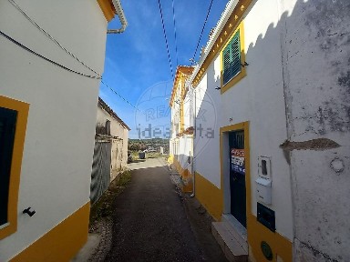 Moradia independente à venda em Cunheira