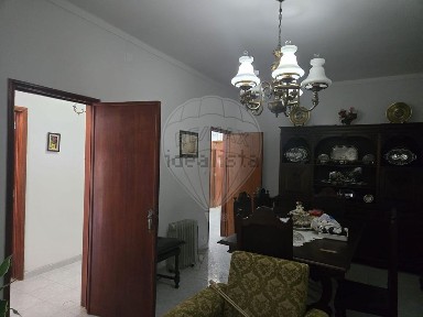 Moradia independente à venda na Rua das Acácias