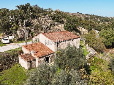 Quinta à venda em Santo António das Areias