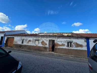 Moradia independente à venda na Rua de São Pedro