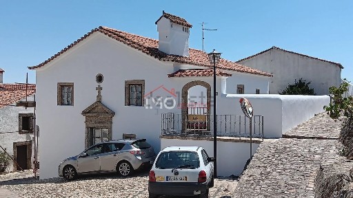 Moradia independente à venda em Santa Maria de Marvão