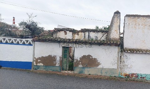 Moradia independente à venda na Rua da Igreja, 7