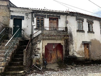 Moradia independente à venda em Arcozelos