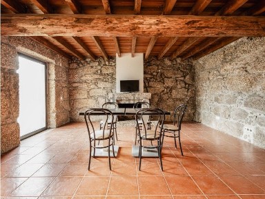 Currelos, Arruamento Urbano a Sul da Vila, 46