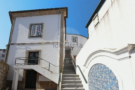 Moradia independente à venda na Rua de São Lázaro