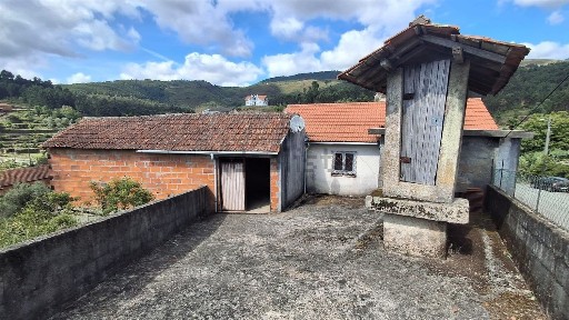 Moradia independente à venda em São João da Serra