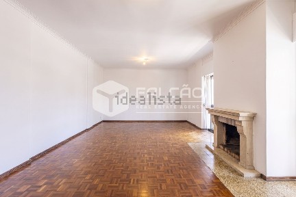 Arrendamento de apartamento T4 em Cidade de Santarém
