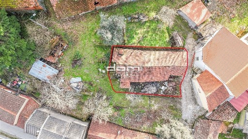 Moradia independente à venda em Mões