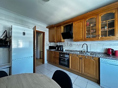 Arrendamento de apartamento T3 na Rua Dom António Francisco Marques