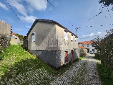 Pinheiro, Paredes de Cravo