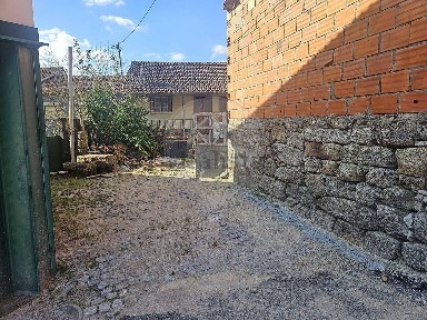 Moradia independente à venda em Mões