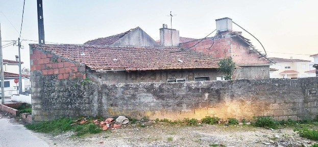 Casa de aldeia à venda em São João da Pesqueira