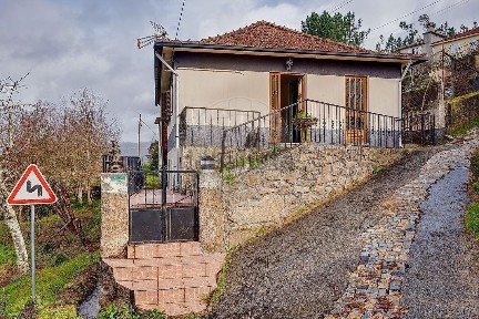 São Cristóvão de Nogueira, Rua de Algereu