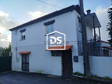 Papízios, Praceta dos Lírios, 2