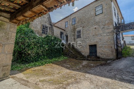 Quinta à venda em Sarzedo