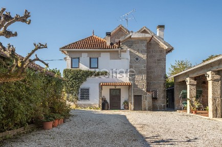Quinta à venda na Rua António Fernandes dos Santos, 36