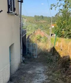 Moradia independente à venda em Queiriga