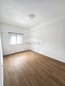 Arrendamento de apartamento T2 na Rua dos Moinhos