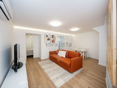 Apartamento T1 à venda no Beco da Cruz, 6