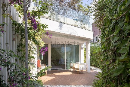 Duplex à venda na Rua Nova da Alfarrobeira, 4