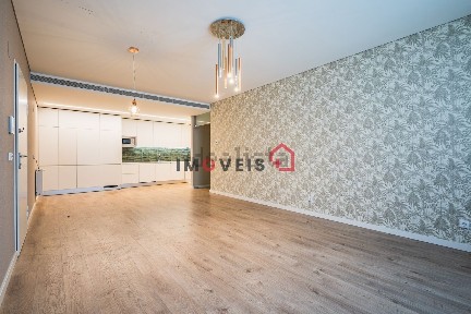 Apartamento T2 à venda em Portela - Marquês de Pombal