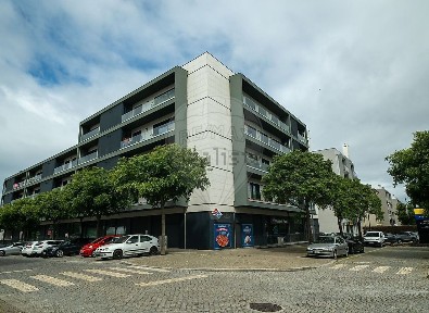 Apartamento T3 à venda na Rua Professor Mário Corino de Andrade