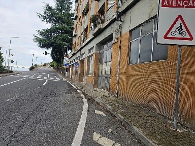 Armazém à venda na Rua da Indústria