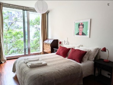 Arrendamento de apartamento T2 na Rua Orfeão do Porto