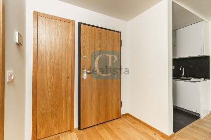 Arrendamento de apartamento T1 na Travessa Doutor Barros, 271