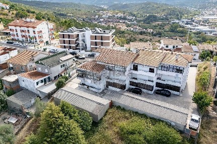 Apartamento T3 à venda na Rua Principal