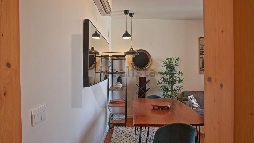 Arrendamento de apartamento T4 na Rua Damasceno Monteiro, 49