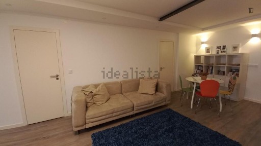 Arrendamento de apartamento T1 na Rua do Possolo