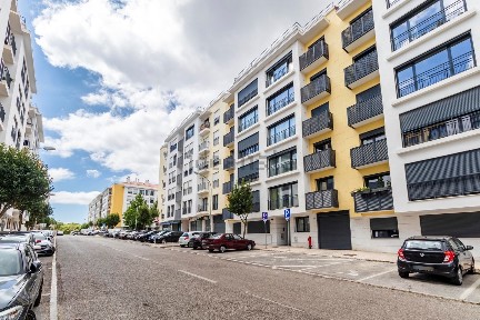 Apartamento T2 à venda na Rua Espregueira Mendes, 9