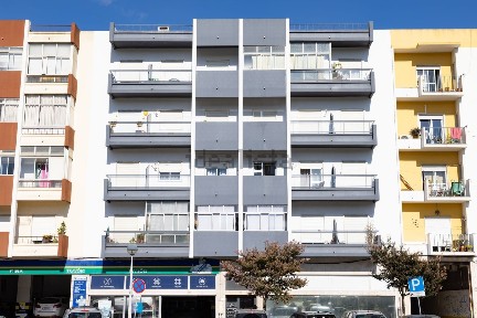 Apartamento T2 à venda na Rua António Leal D'ascenção, 36 a