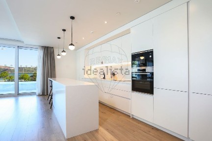 Apartamento T3 à venda na Junqueira