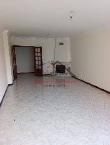 Apartamento T2 à venda na Quinta das Serralheiras