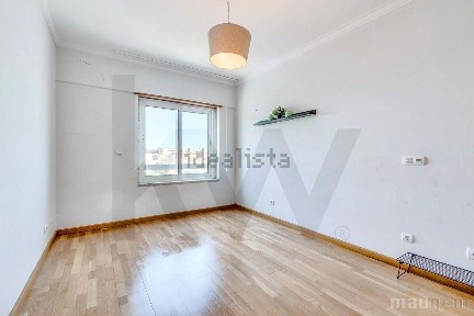 Apartamento T3 à venda na Rua José Manuel Cerqueira Afonso dos Santos s/n