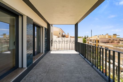 Apartamento T3 à venda na Rua Carlos Anjos