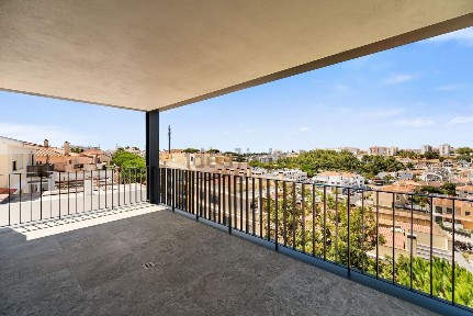 Apartamento T2 à venda na Rua Carlos Anjos